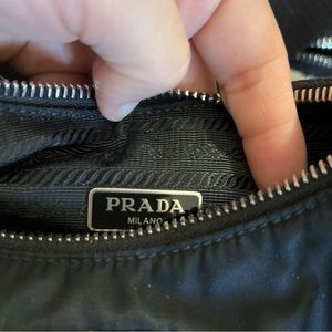 Prada 2005 re edition handbag purse